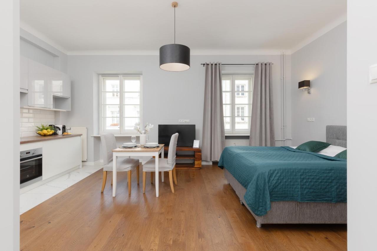 City Center Aparthotel Chmielna By Noclegi Renters Varşovia Exterior foto