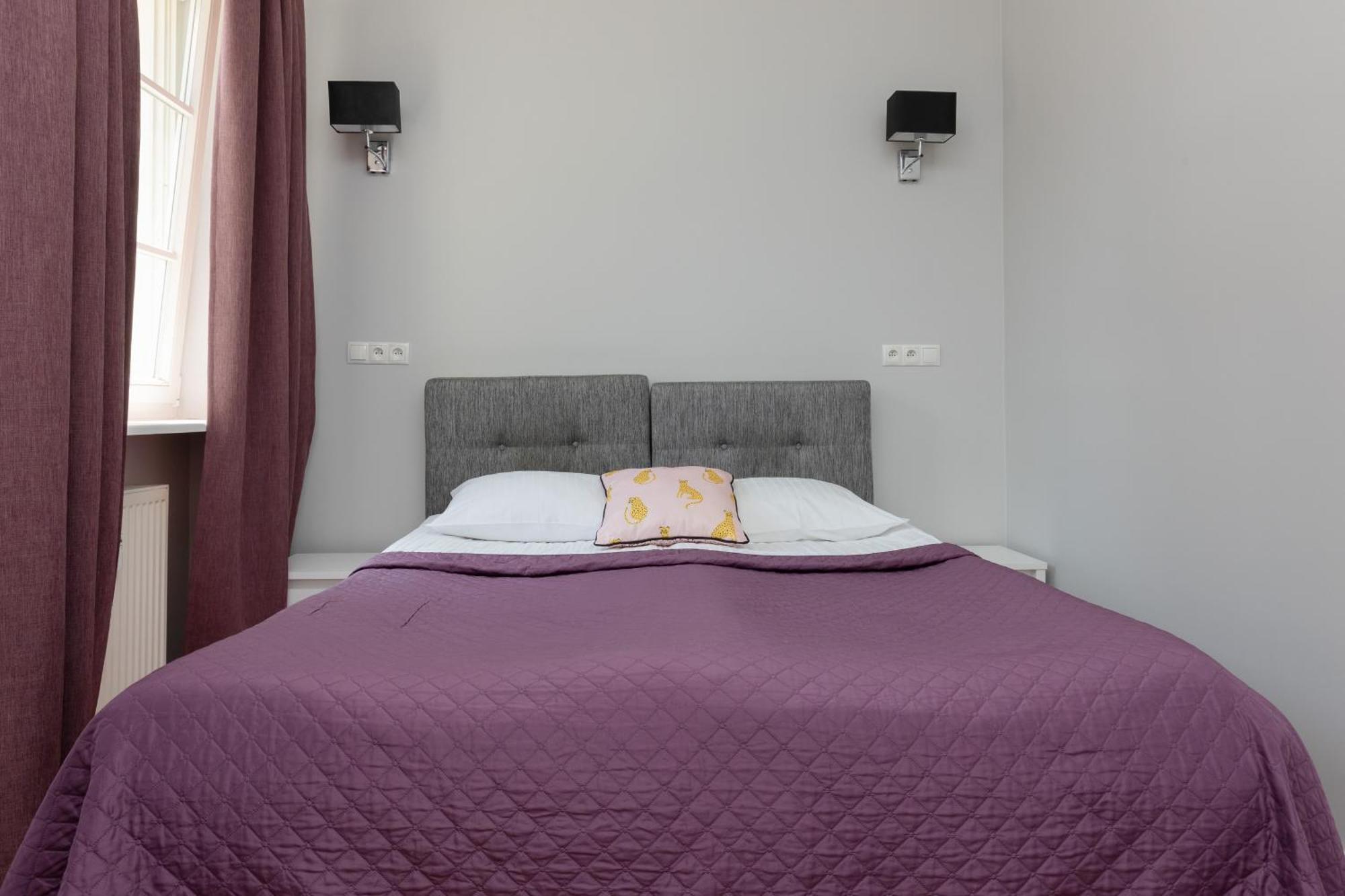 City Center Aparthotel Chmielna By Noclegi Renters Varşovia Exterior foto