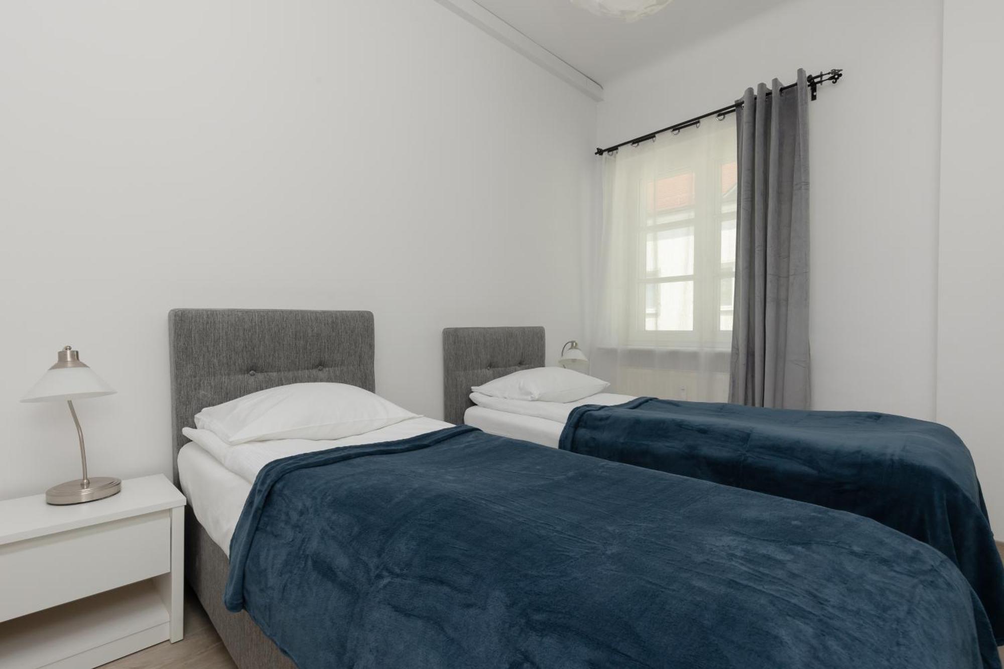 City Center Aparthotel Chmielna By Noclegi Renters Varşovia Exterior foto