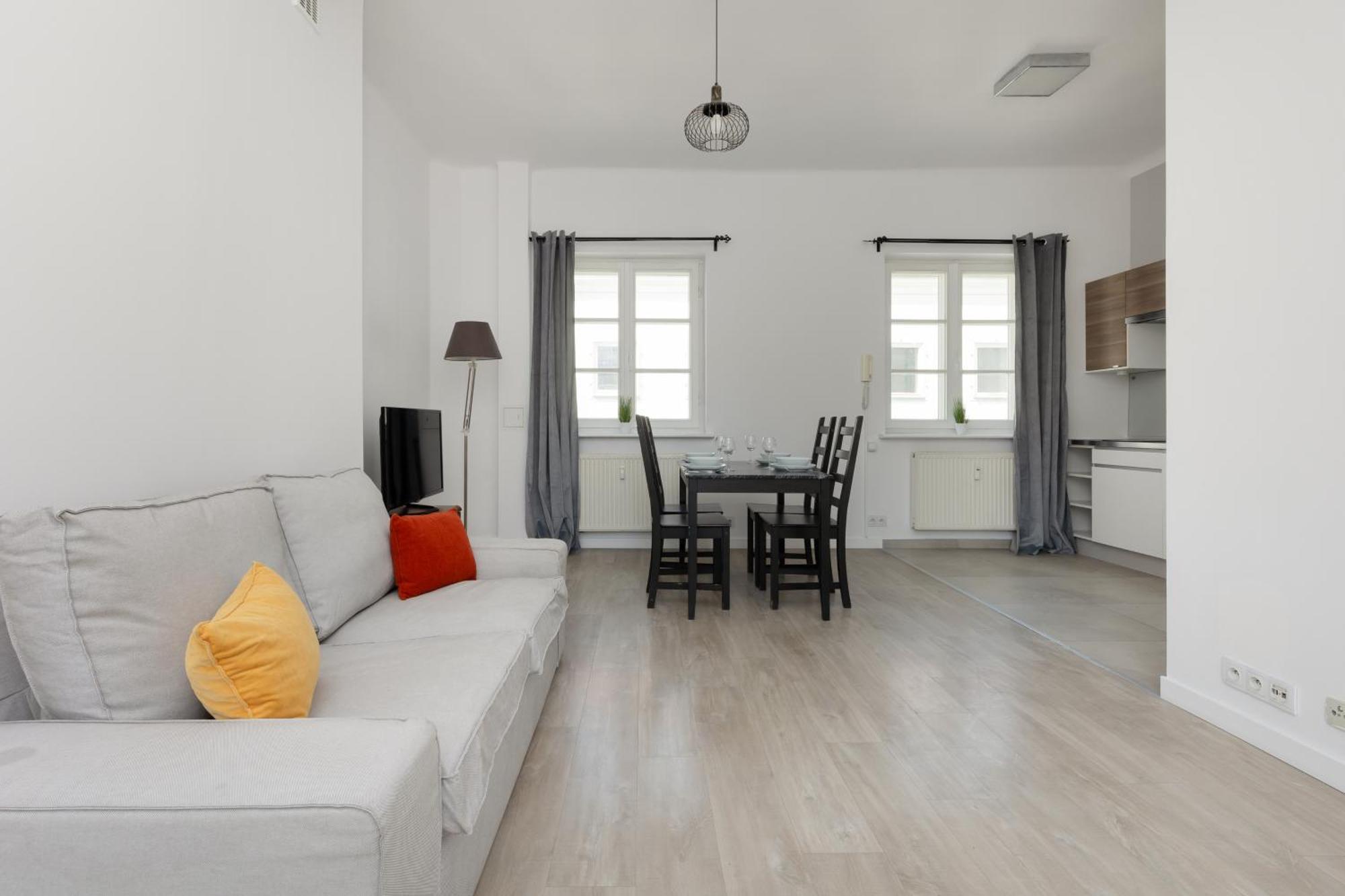 City Center Aparthotel Chmielna By Noclegi Renters Varşovia Exterior foto