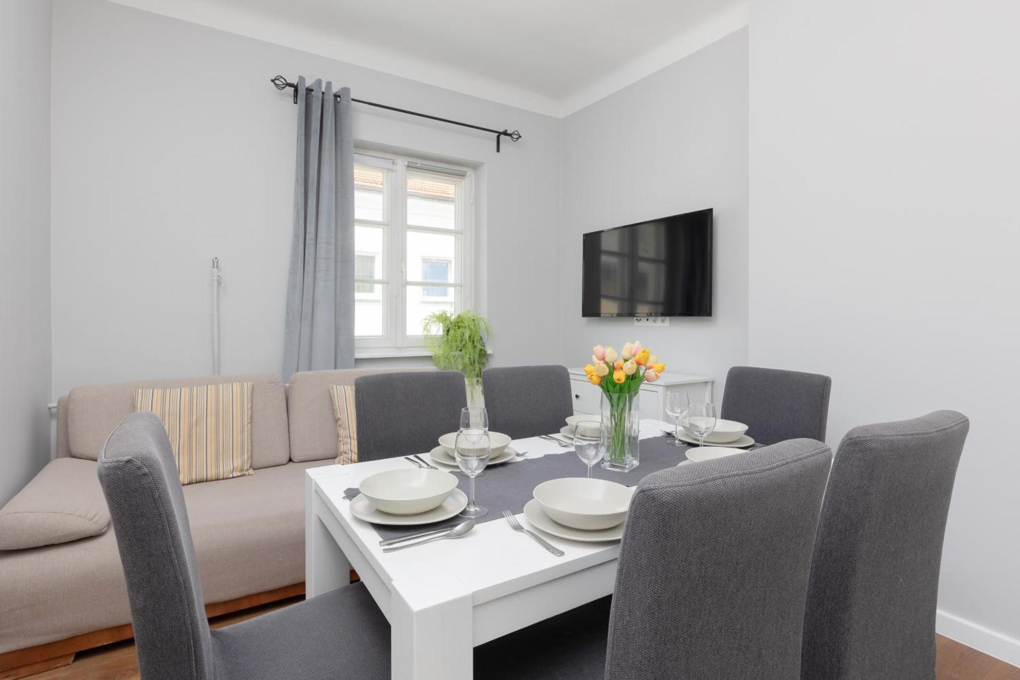 City Center Aparthotel Chmielna By Noclegi Renters Varşovia Exterior foto