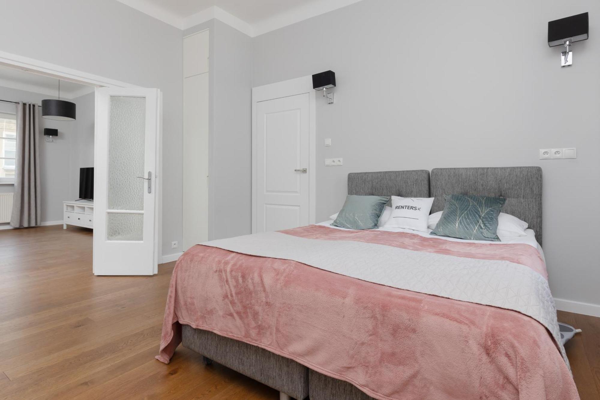City Center Aparthotel Chmielna By Noclegi Renters Varşovia Exterior foto