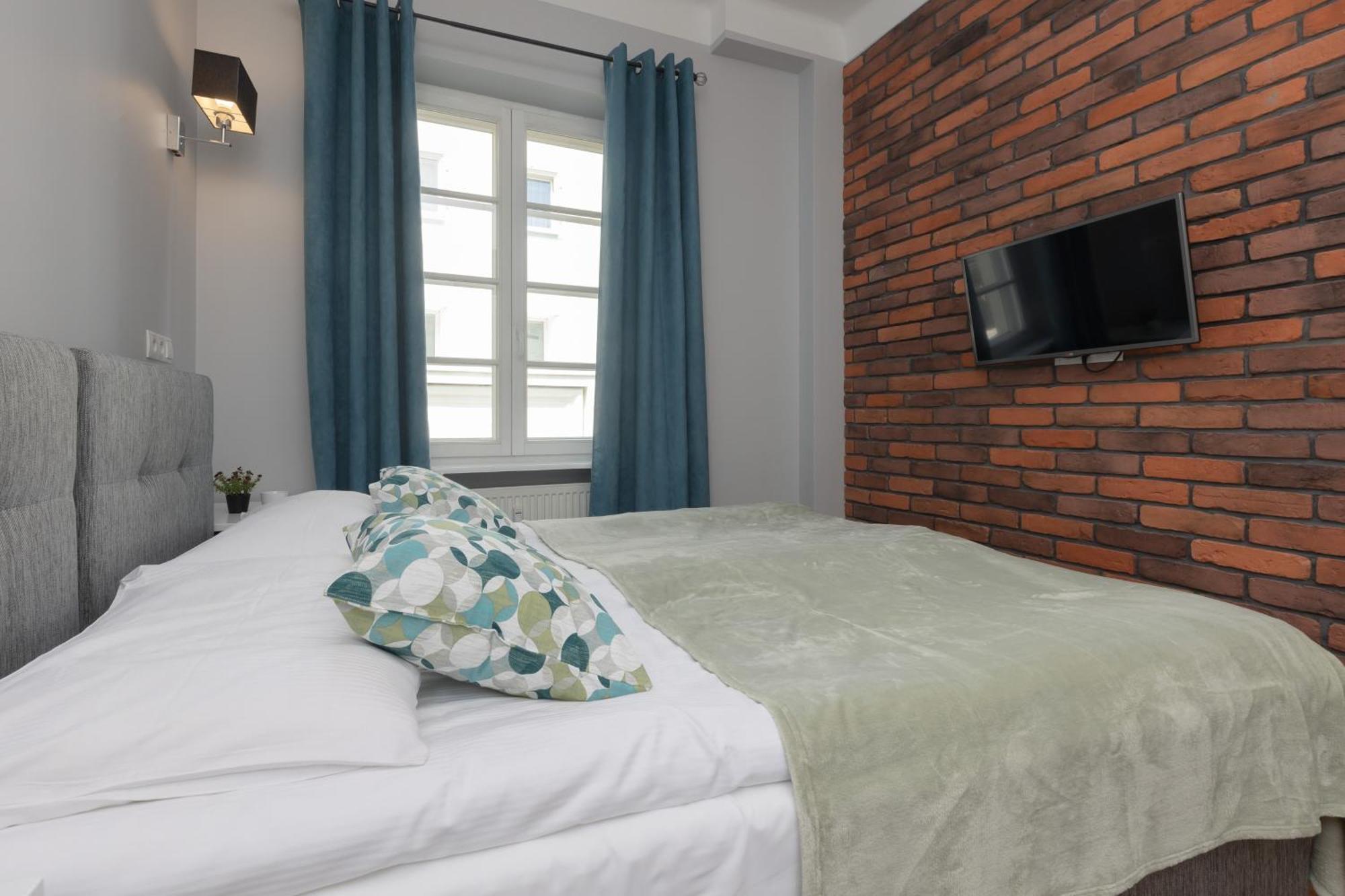 City Center Aparthotel Chmielna By Noclegi Renters Varşovia Exterior foto