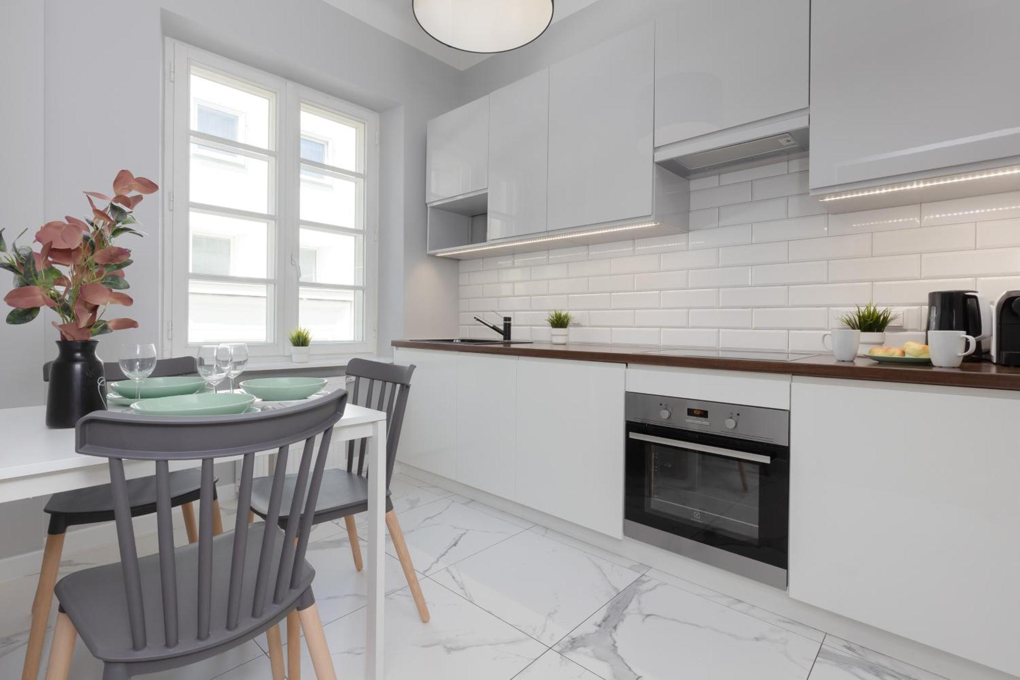 City Center Aparthotel Chmielna By Noclegi Renters Varşovia Exterior foto